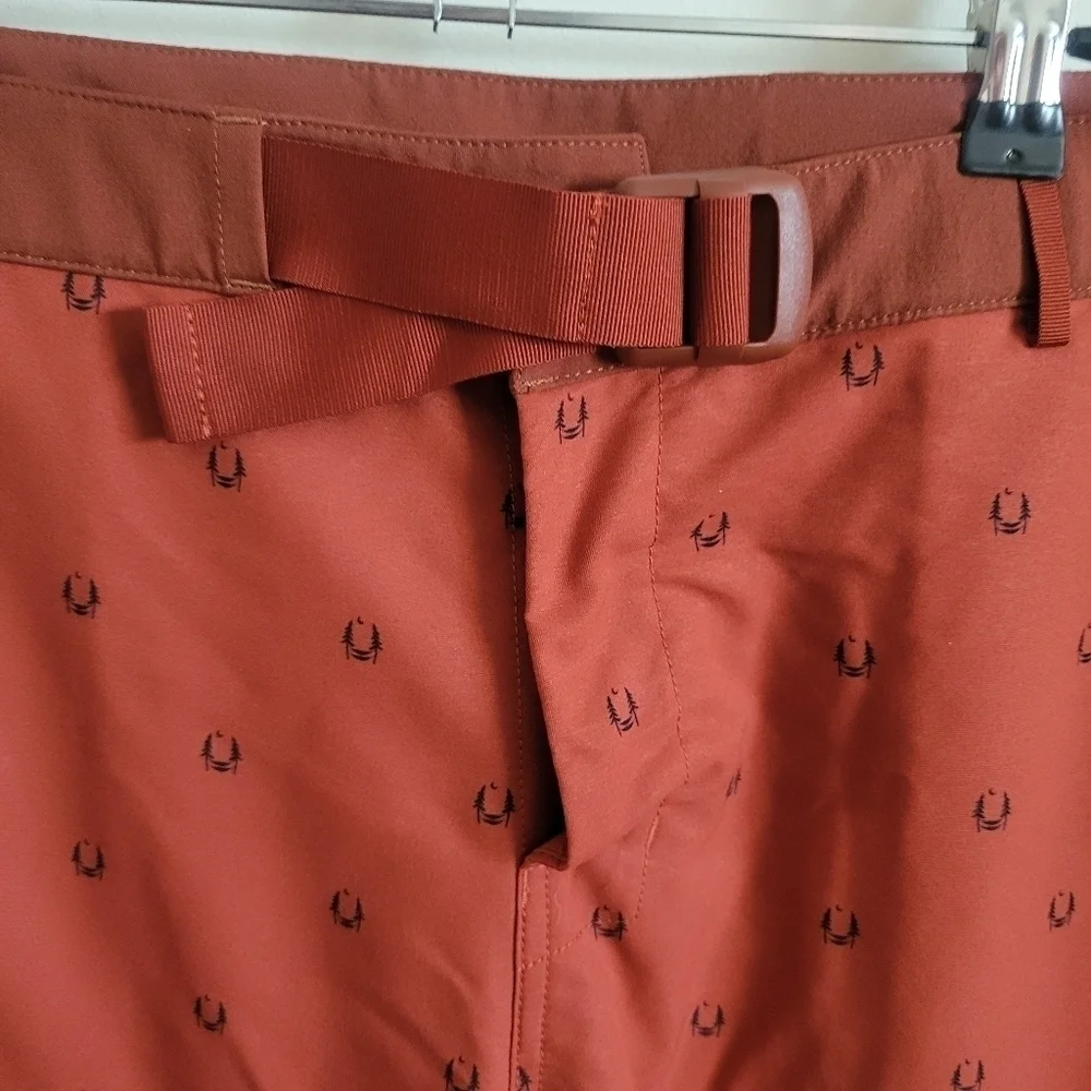 Helly Hansen Shorts Men's Active Burnt Orange Large Built in Belt